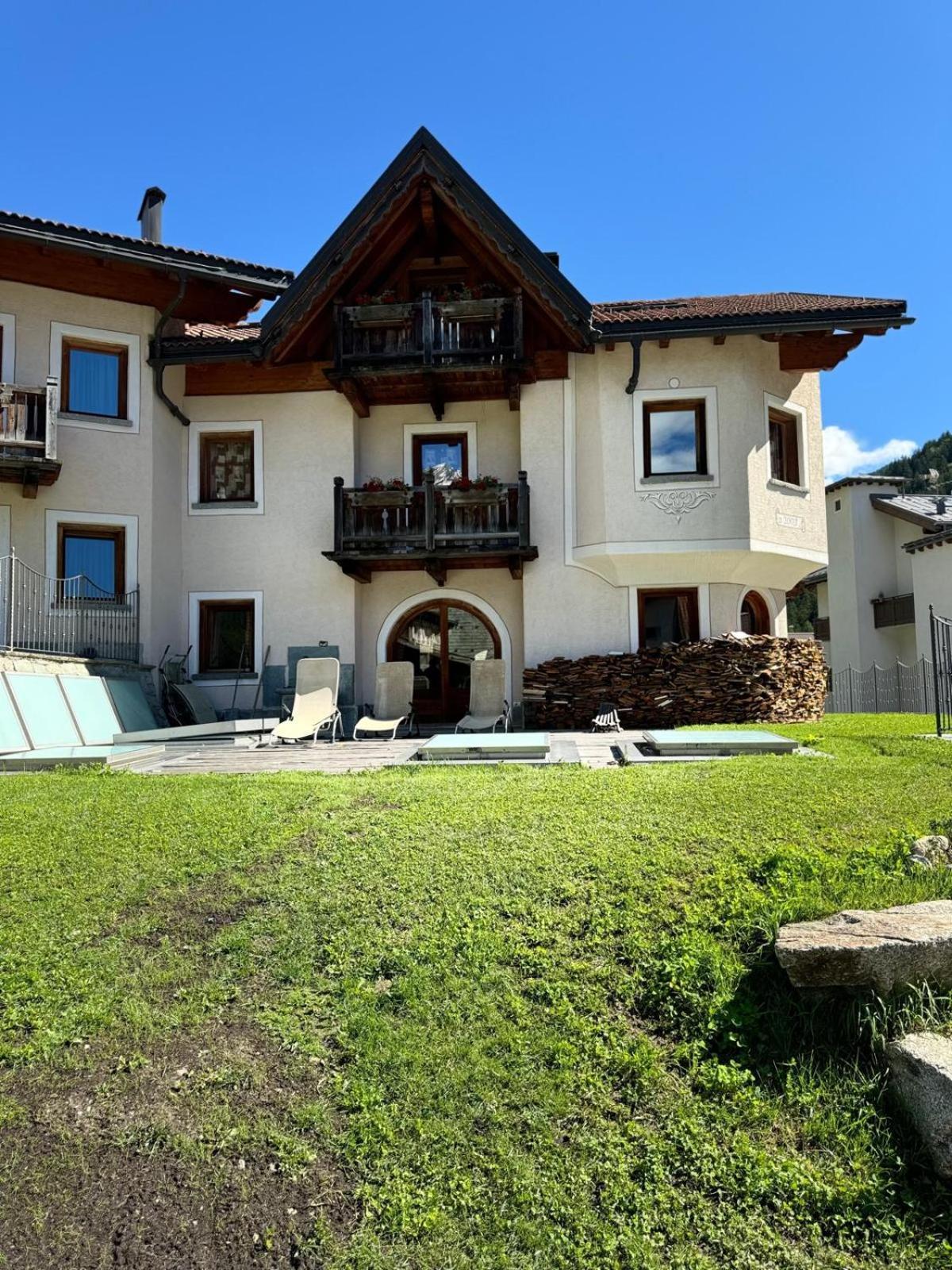 Chalet La Rugiada ボルミオ エクステリア 写真